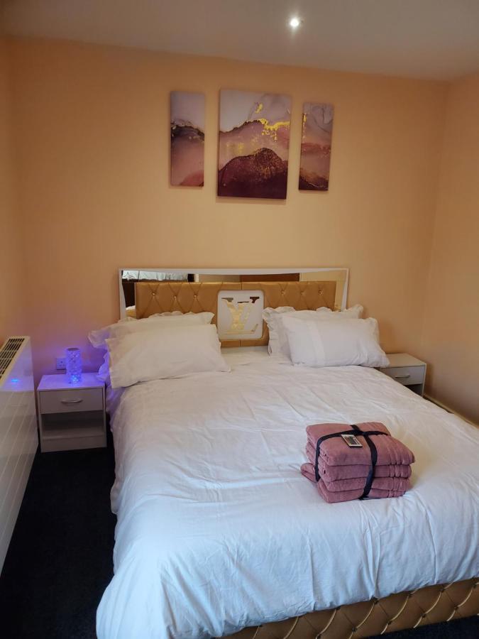 Beautiful & Elegant 2 Bed Room House Manchester Exteriér fotografie