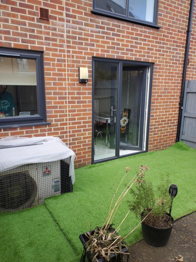 Beautiful & Elegant 2 Bed Room House Manchester Exteriér fotografie