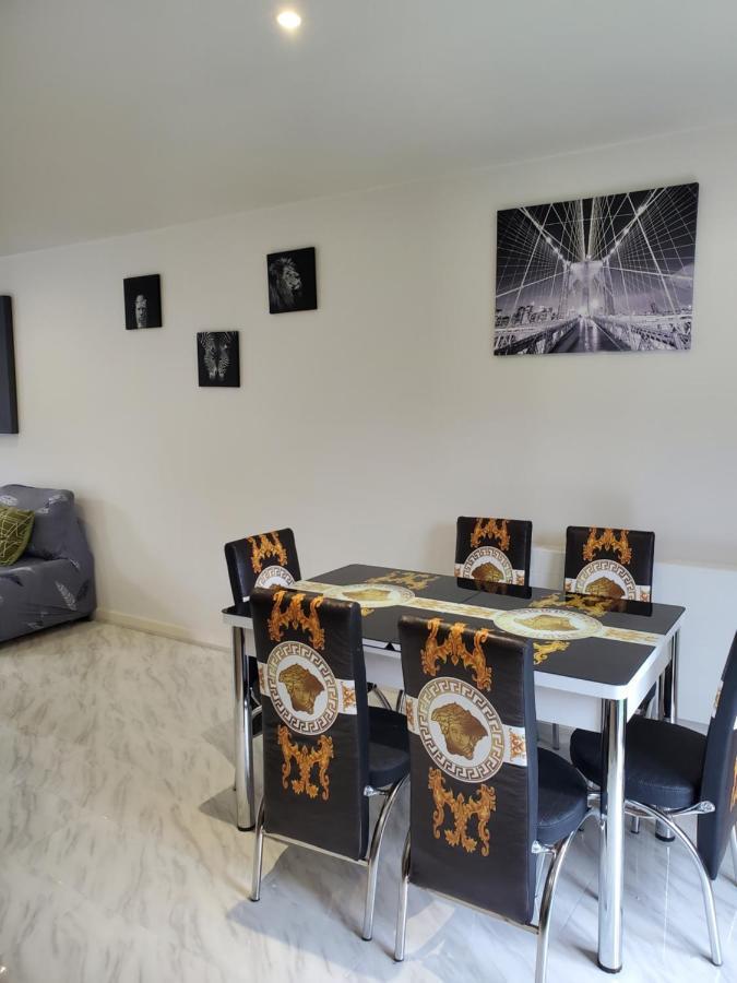 Beautiful & Elegant 2 Bed Room House Manchester Exteriér fotografie